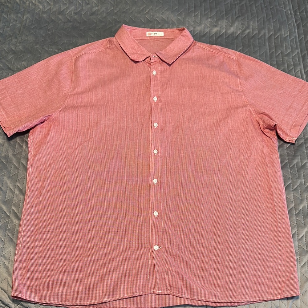 Red Casual Button Down Shirt with Relaxed Fit